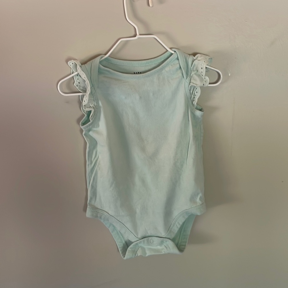 BabyGap, flutter sleeve, onesie
